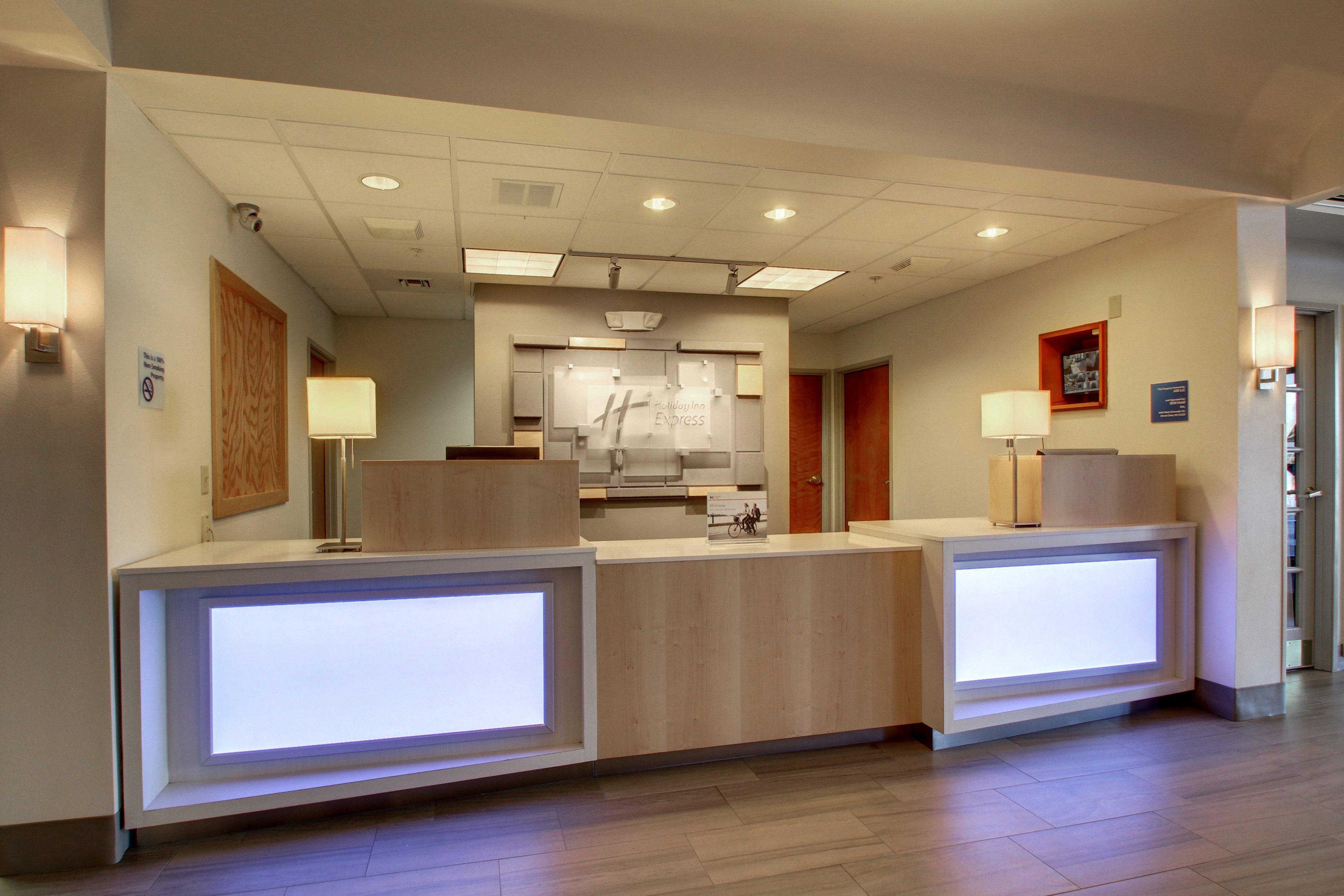Holiday Inn Express Milwaukee N- Brown Deer/Mequon Exterior foto